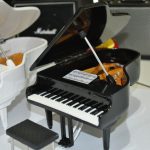 96small_Miniatur_Piano (3)