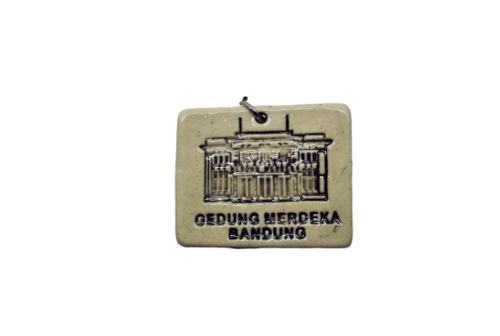 Gantungan Kunci Keramik Gedung Merdeka Bandung